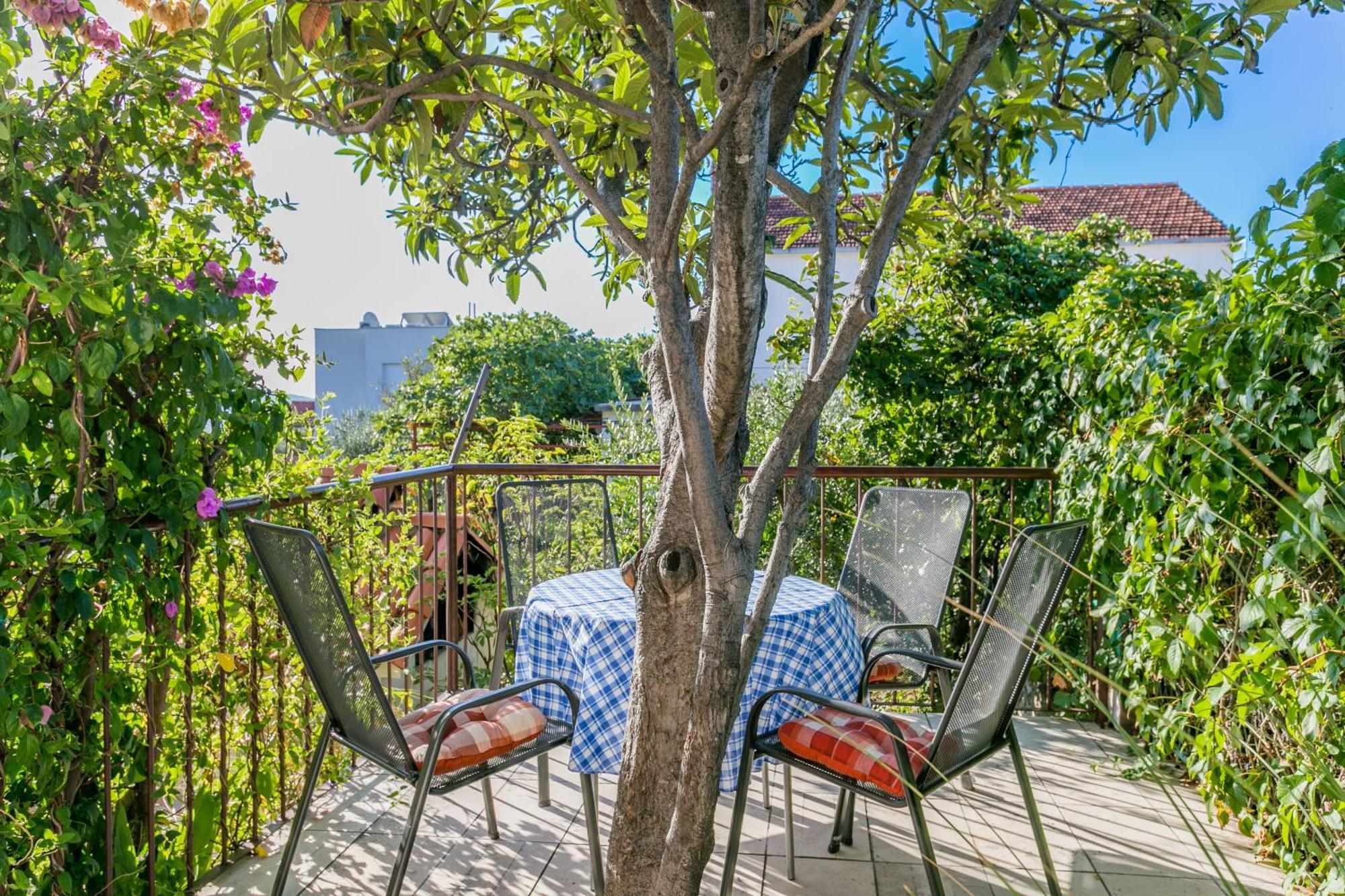Apartments By The Sea Seget Vranjica, Trogir - 1038 المظهر الخارجي الصورة