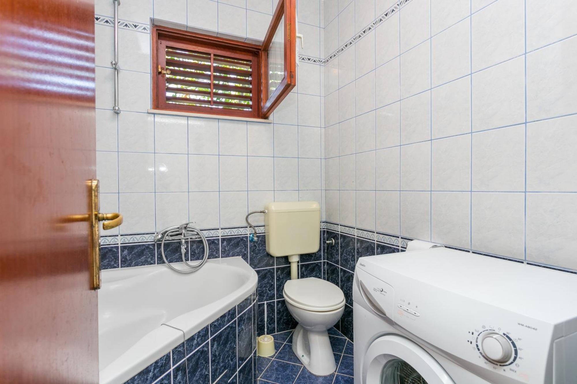 Apartments By The Sea Seget Vranjica, Trogir - 1038 المظهر الخارجي الصورة