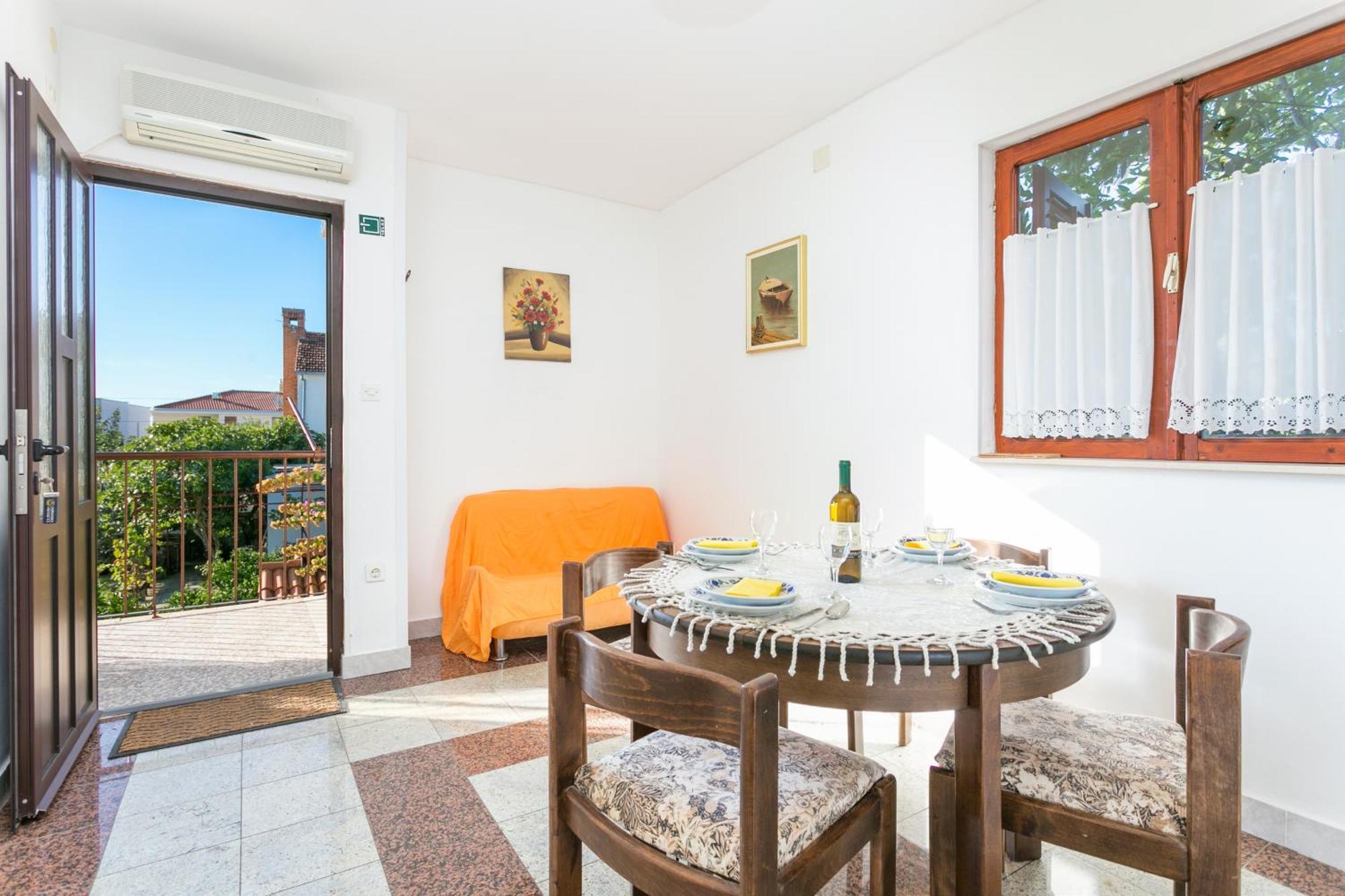 Apartments By The Sea Seget Vranjica, Trogir - 1038 المظهر الخارجي الصورة