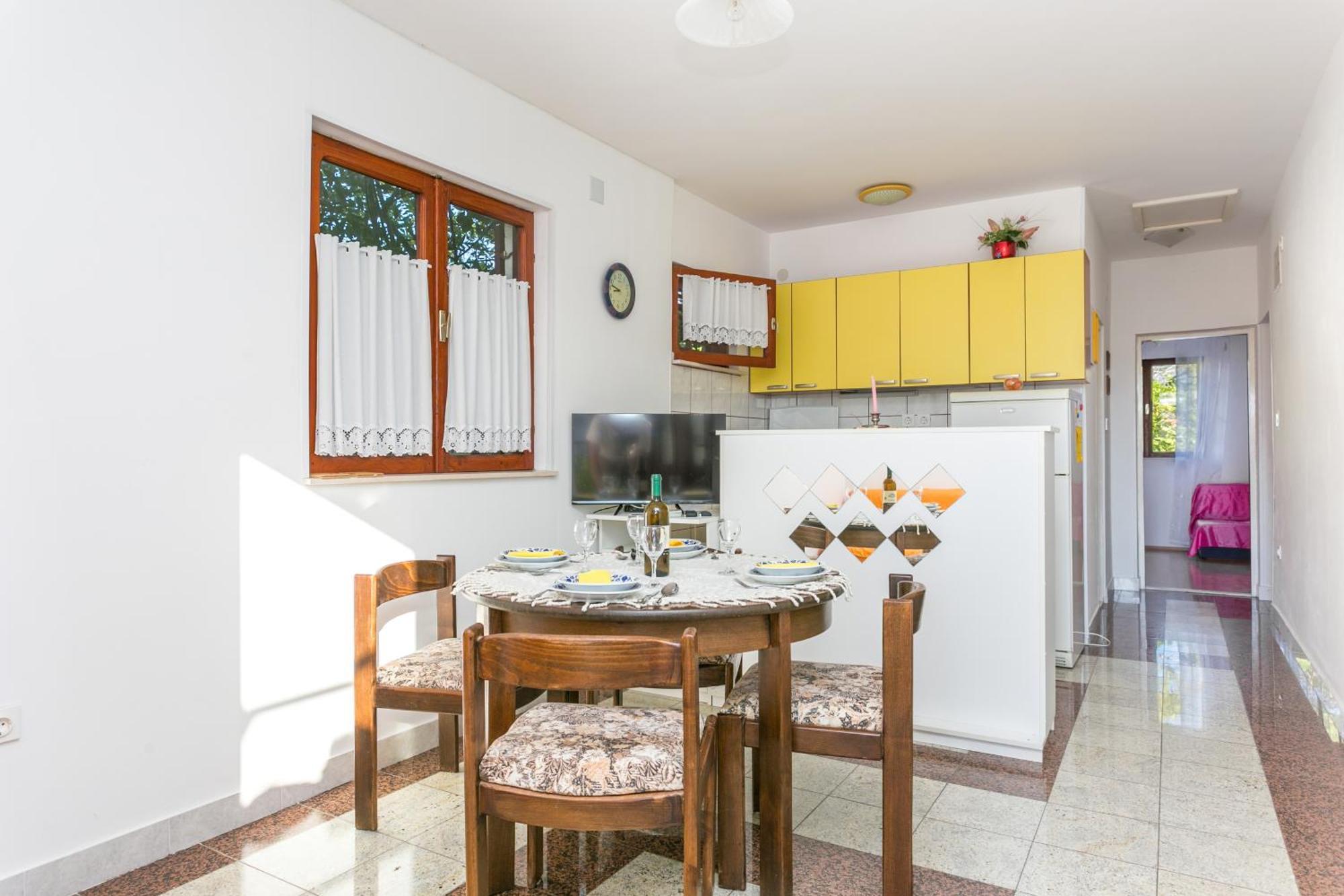 Apartments By The Sea Seget Vranjica, Trogir - 1038 الغرفة الصورة