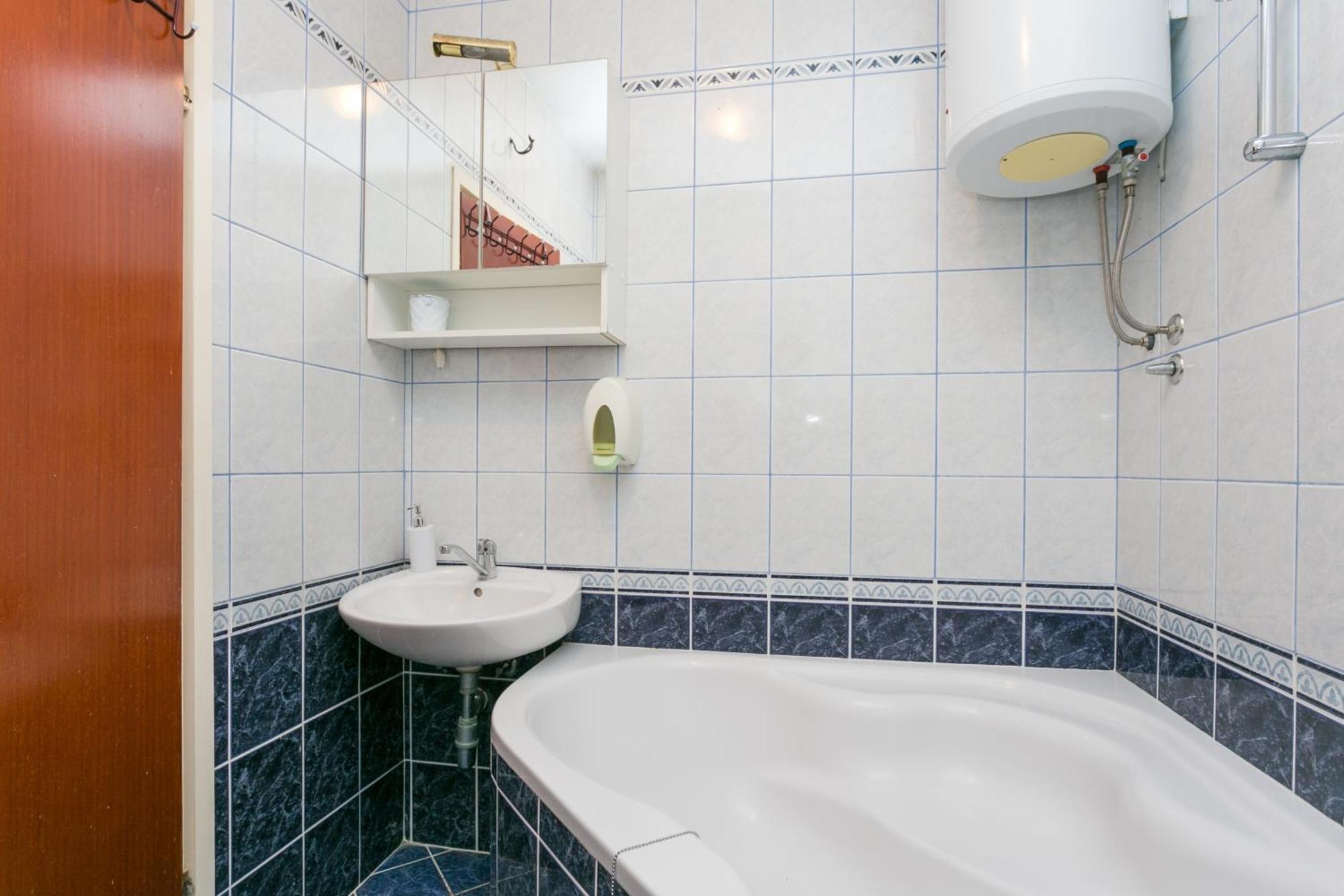 Apartments By The Sea Seget Vranjica, Trogir - 1038 الغرفة الصورة