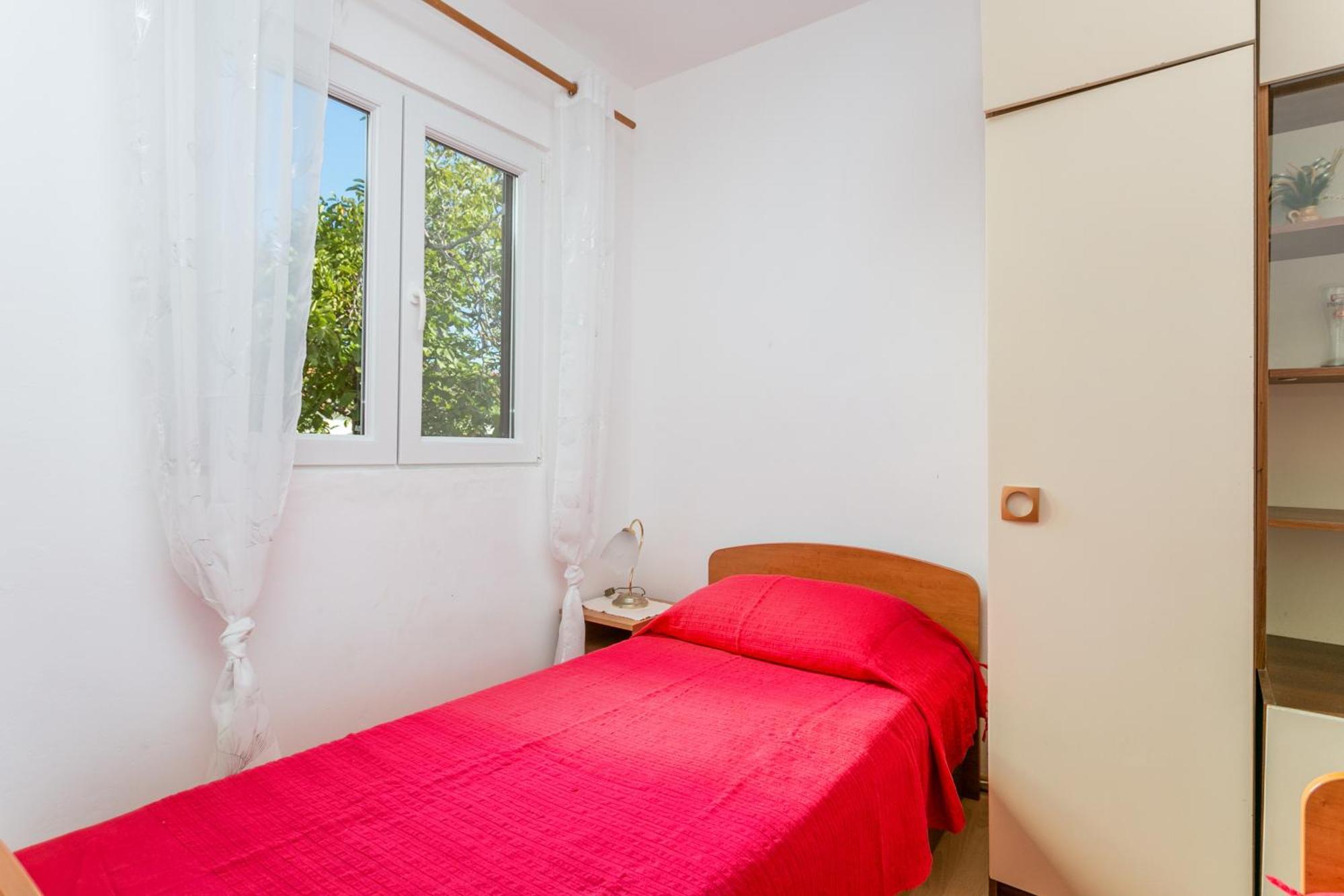 Apartments By The Sea Seget Vranjica, Trogir - 1038 الغرفة الصورة